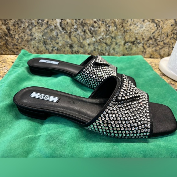 Prada flat 💖✨ - Picture 1 of 2